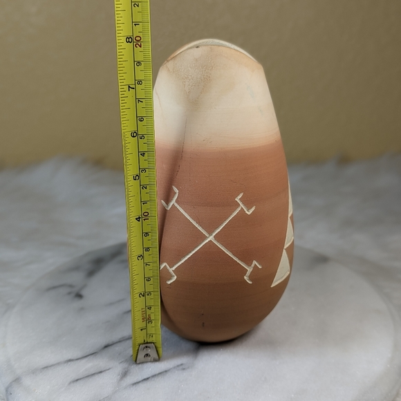 Native American Signed Vase With Aztec Design Vintage - Picture 7 of 9